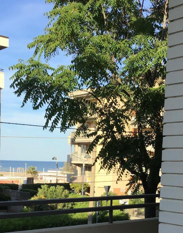 Stella Di Mare Apartman Rimini Kültér fotó