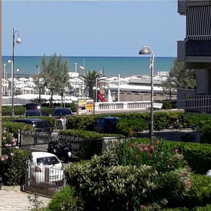 Stella Di Mare Apartman Rimini Kültér fotó